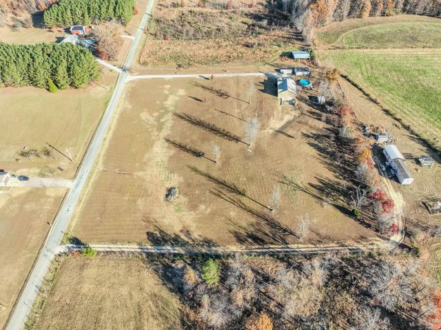 190 Buford Moore Ln, Iron City, TN 38463