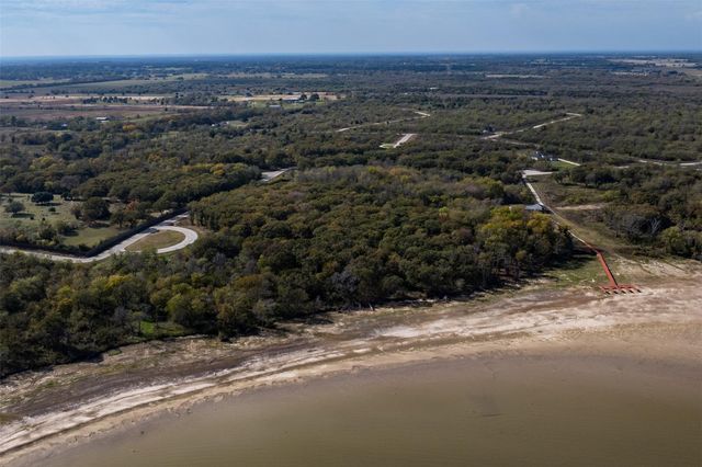8375 Southern Shore Court, Kemp, TX 75143