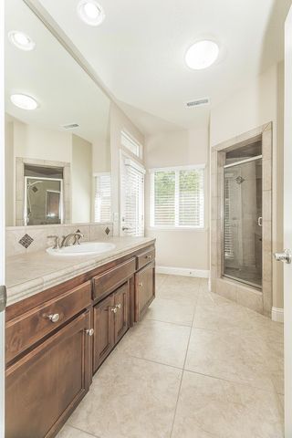 2998 Ashcroft, Clovis, CA 93611