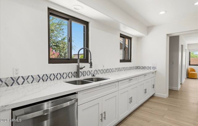 12202 N 64TH Street, Scottsdale, AZ 85254