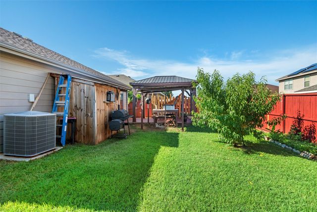 820 Newberry Trail, Fort Worth, TX 76120