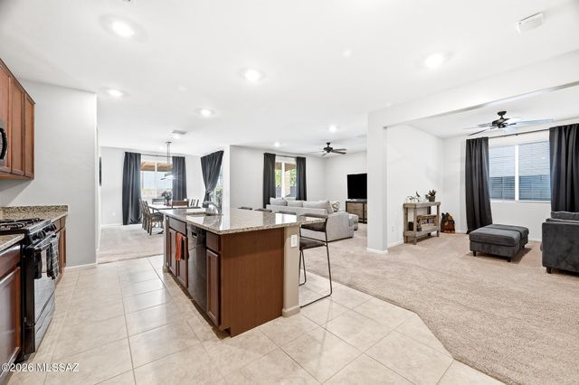 10895 W Keuka Drive, Marana, AZ 85653