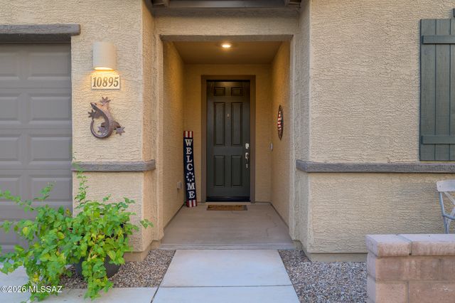 10895 W Keuka Drive, Marana, AZ 85653