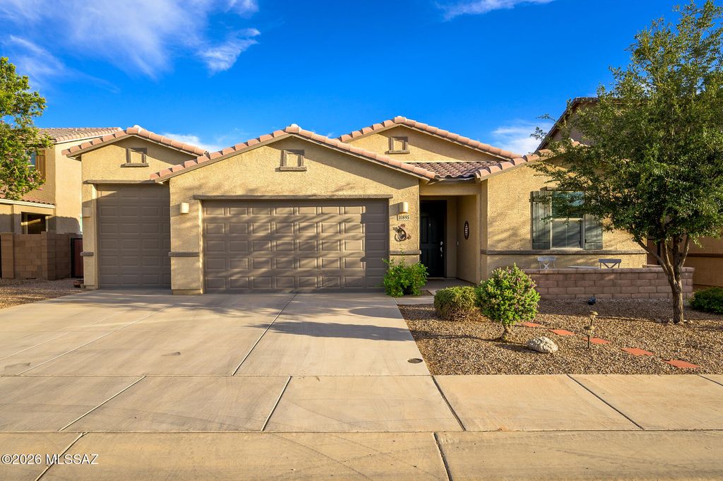 10895 W Keuka Drive, Marana, AZ 85653