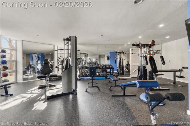 250 E Harbortown Drive 607, Detroit, MI 48207