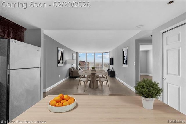 250 E Harbortown Drive 607, Detroit, MI 48207