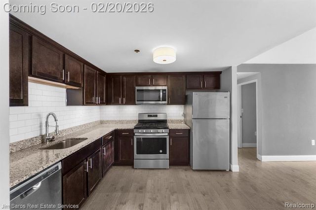 250 E Harbortown Drive 607, Detroit, MI 48207