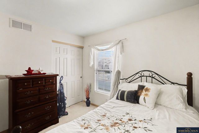 10872 Potter Street, Omaha, NE 68142