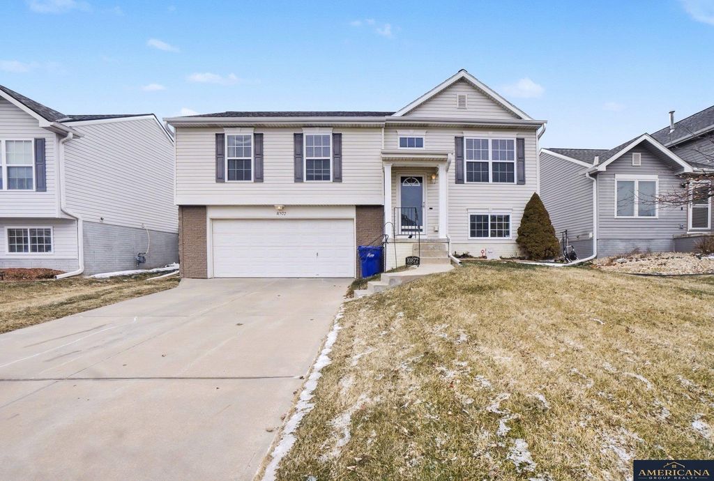 10872 Potter Street, Omaha, NE 68142
