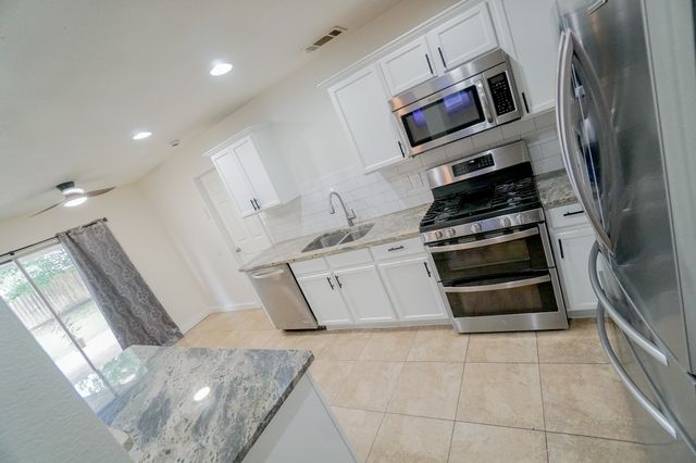 203 Grassy Creek Drive, Wylie, TX 75098