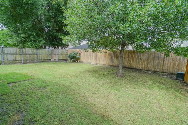 203 Grassy Creek Drive, Wylie, TX 75098