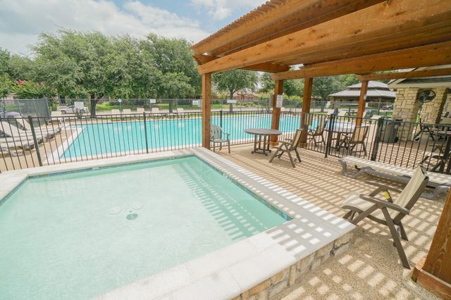 203 Grassy Creek Drive, Wylie, TX 75098
