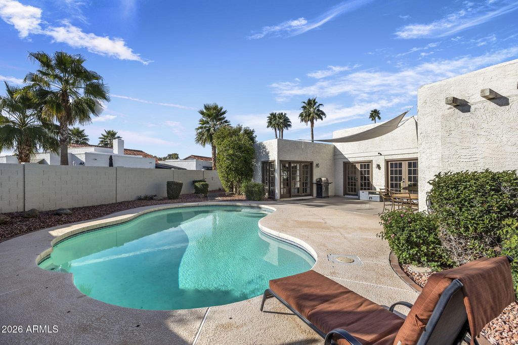 Image 3 of property listing at 7369 E SAN MIGUEL Avenue, Scottsdale, AZ 85250