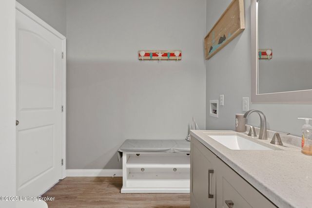 511 Indian Cliff Rd, Clarkson, KY 42726