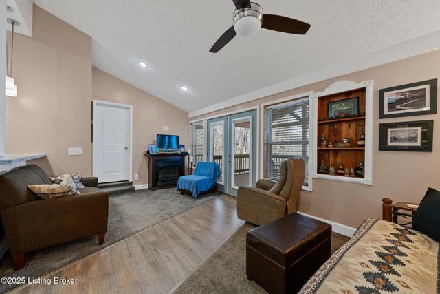 511 Indian Cliff Rd, Clarkson, KY 42726