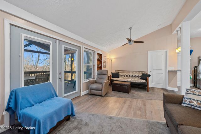 511 Indian Cliff Rd, Clarkson, KY 42726