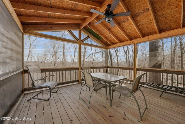 511 Indian Cliff Rd, Clarkson, KY 42726