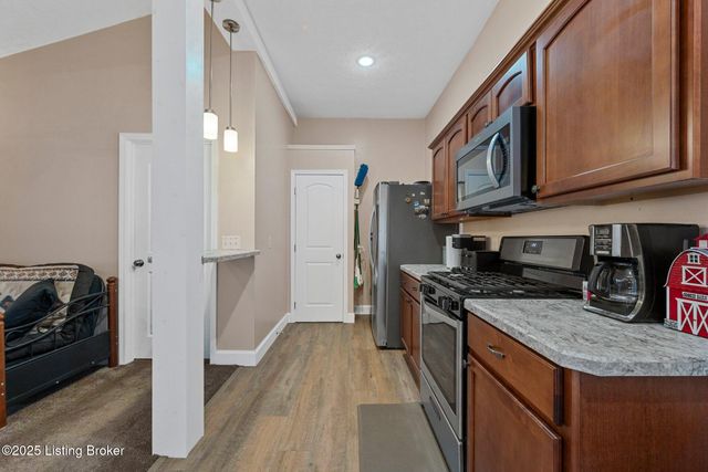 511 Indian Cliff Rd, Clarkson, KY 42726