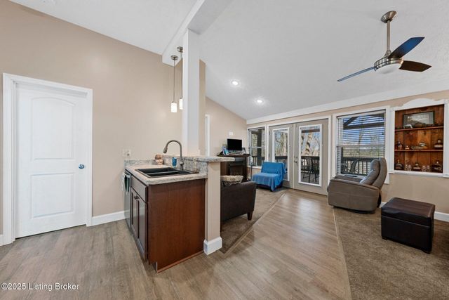 511 Indian Cliff Rd, Clarkson, KY 42726