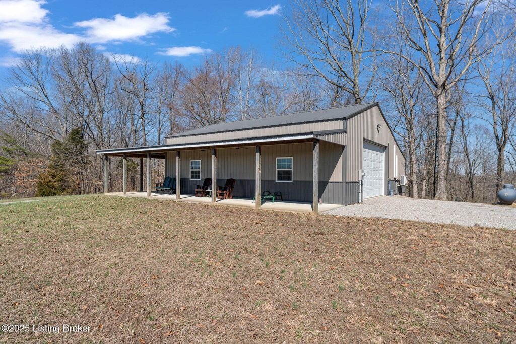 511 Indian Cliff Rd, Clarkson, KY 42726
