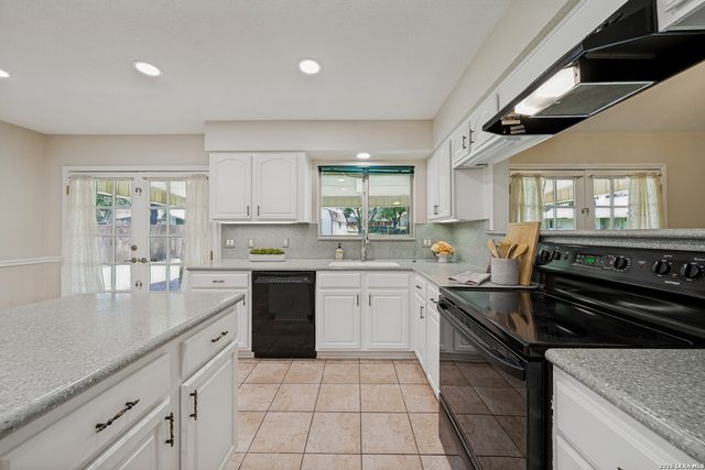 6214 CAIRO DR, San Antonio, TX 78229