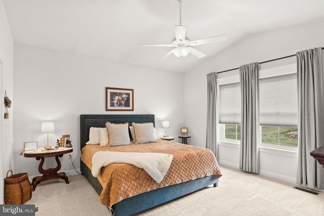 1829 EMERALD WAY, Mount Joy, PA 17552