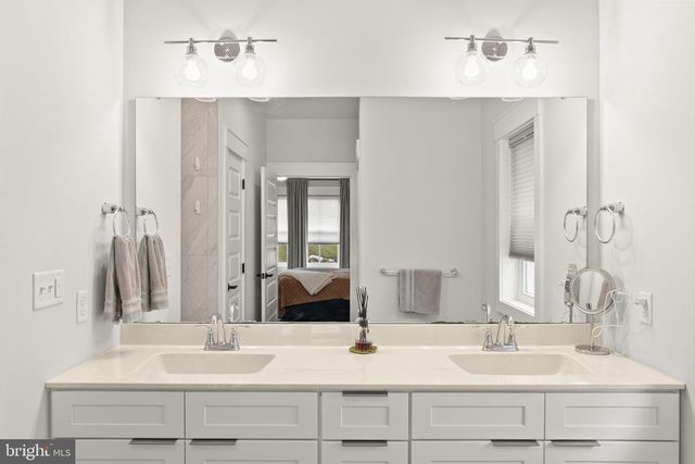 1829 EMERALD WAY, Mount Joy, PA 17552