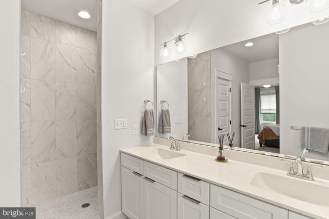 1829 EMERALD WAY, Mount Joy, PA 17552