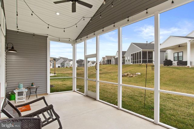 1829 EMERALD WAY, Mount Joy, PA 17552