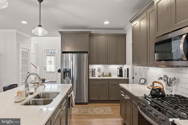 1829 EMERALD WAY, Mount Joy, PA 17552