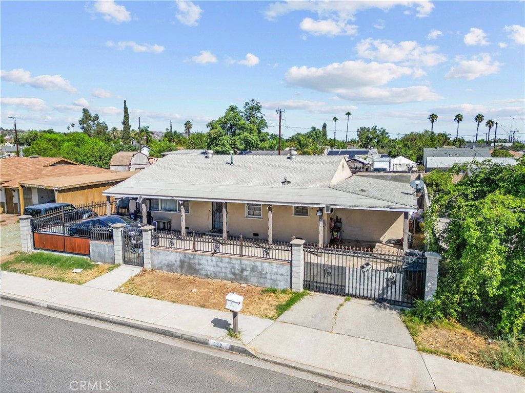 332 W 11th Street, Perris, CA 92570 — photo 3