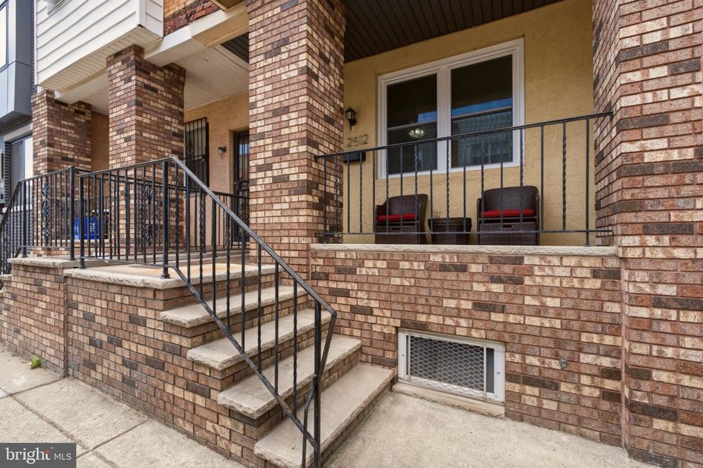 2512 S PHILIP ST, PHILADELPHIA, PA 19148 — photo 4