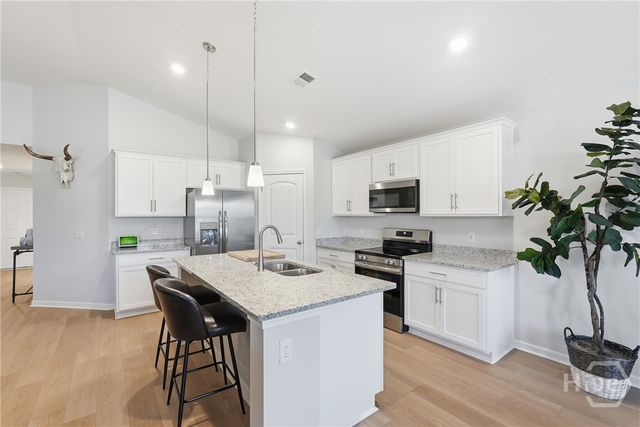 28 Flagler Drive, Savannah, GA 31419