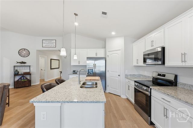 28 Flagler Drive, Savannah, GA 31419