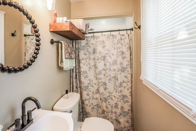 280 Kennedy Street, Louisville, OH 44641