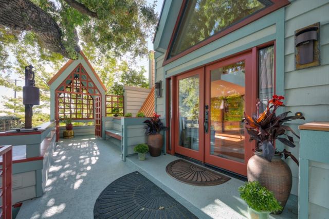 2851 Garden Hwy, Sacramento, CA 95833