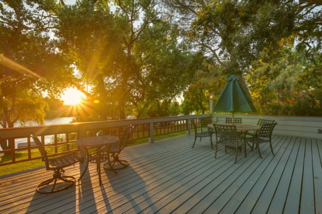 2851 Garden Hwy, Sacramento, CA 95833