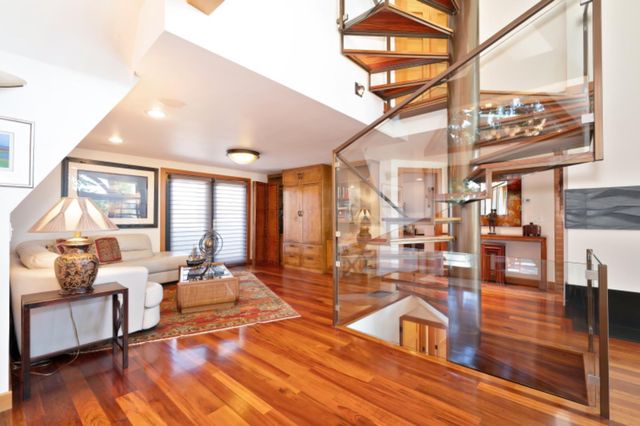 2851 Garden Hwy, Sacramento, CA 95833