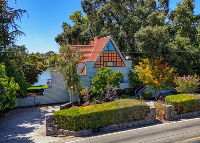 2851 Garden Hwy, Sacramento, CA 95833