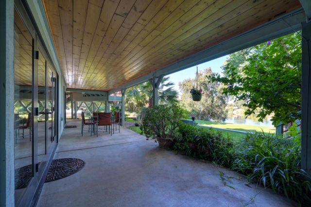 2851 Garden Hwy, Sacramento, CA 95833