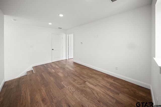 4628 Flat Creek Cv, Tyler, TX 75703