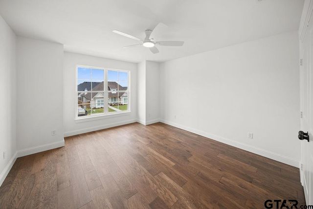 4628 Flat Creek Cv, Tyler, TX 75703