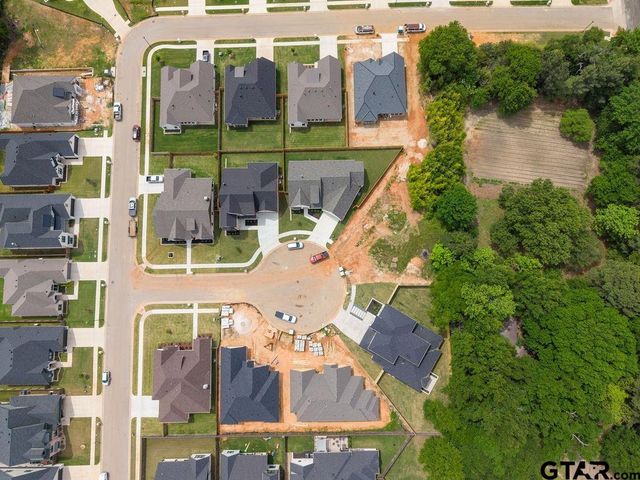 4628 Flat Creek Cv, Tyler, TX 75703