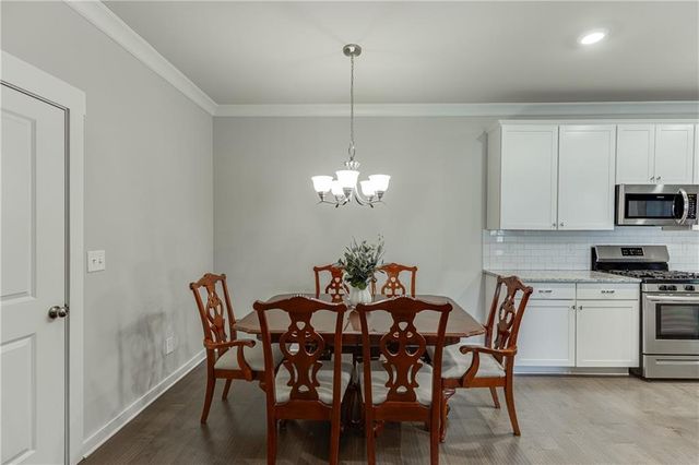 2476 Rathburn Circle, Loganville, GA 30052