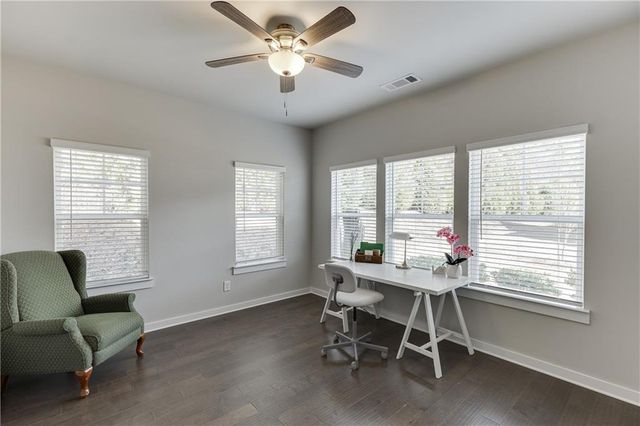 2476 Rathburn Circle, Loganville, GA 30052