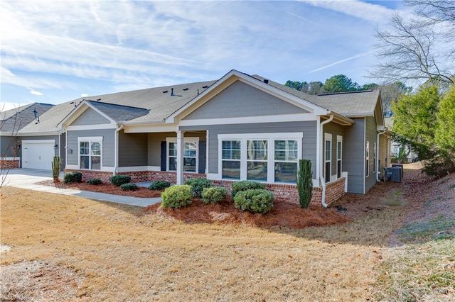 2476 Rathburn Circle, Loganville, GA 30052