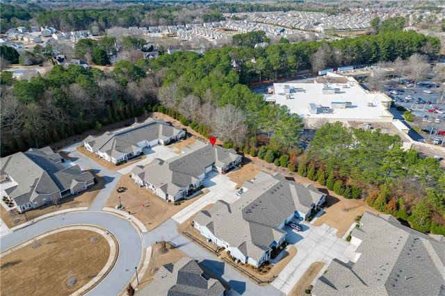 2476 Rathburn Circle, Loganville, GA 30052