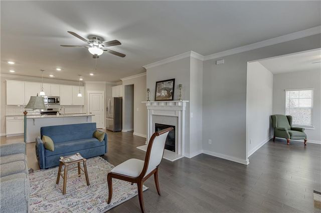 2476 Rathburn Circle, Loganville, GA 30052