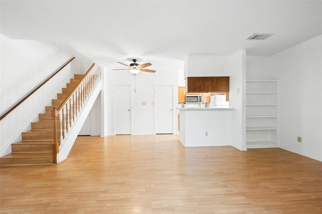 7575 Cambridge Street 1304, Houston, TX 77054