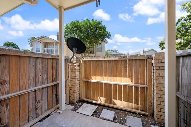 7575 Cambridge Street 1304, Houston, TX 77054
